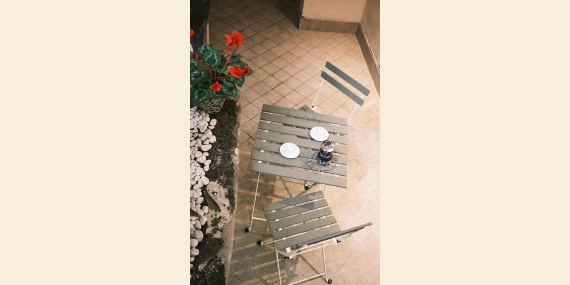 Nespolino, Piccola Casetta In Centro Storico Al Piano Terra Con Piccolo Spazio Esterno Privato Неаполь Экстерьер фото